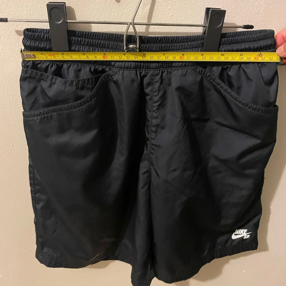 Nike SB Men’s water shorts size XS - Picture 5 of 9